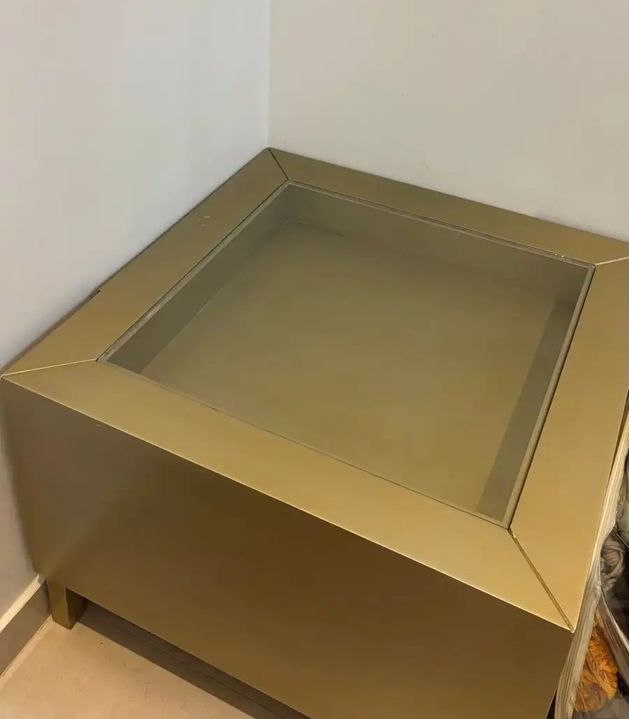 طاوله زاويه