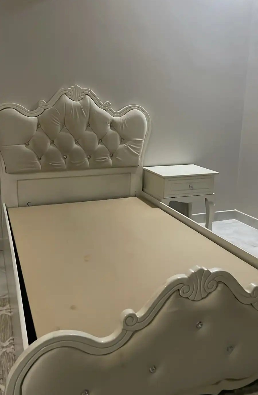 سرير نفر ونص