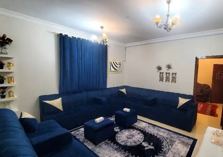 كنب نظيف جدا