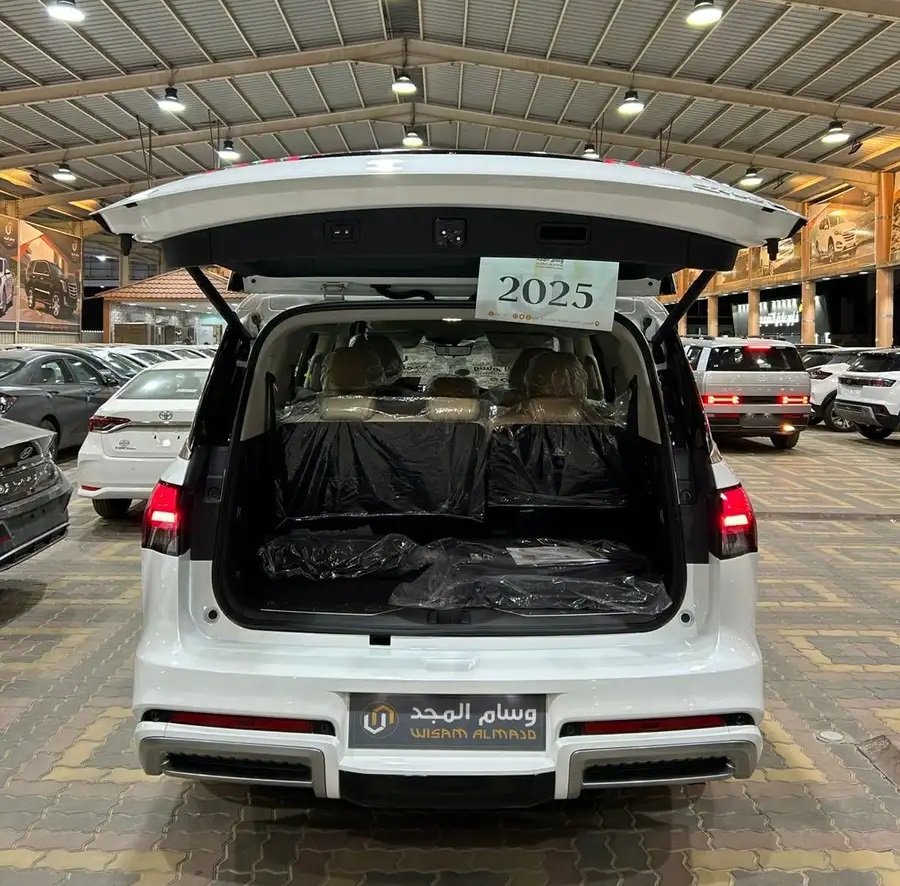 عرض خاص إنفينيتي QX80 سينسوري موديل 2025 السعر شامل 447050