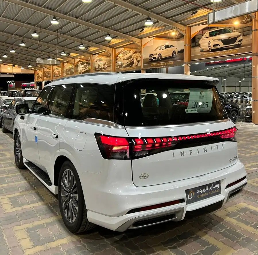 عرض خاص إنفينيتي QX80 سينسوري موديل 2025 السعر شامل 447050