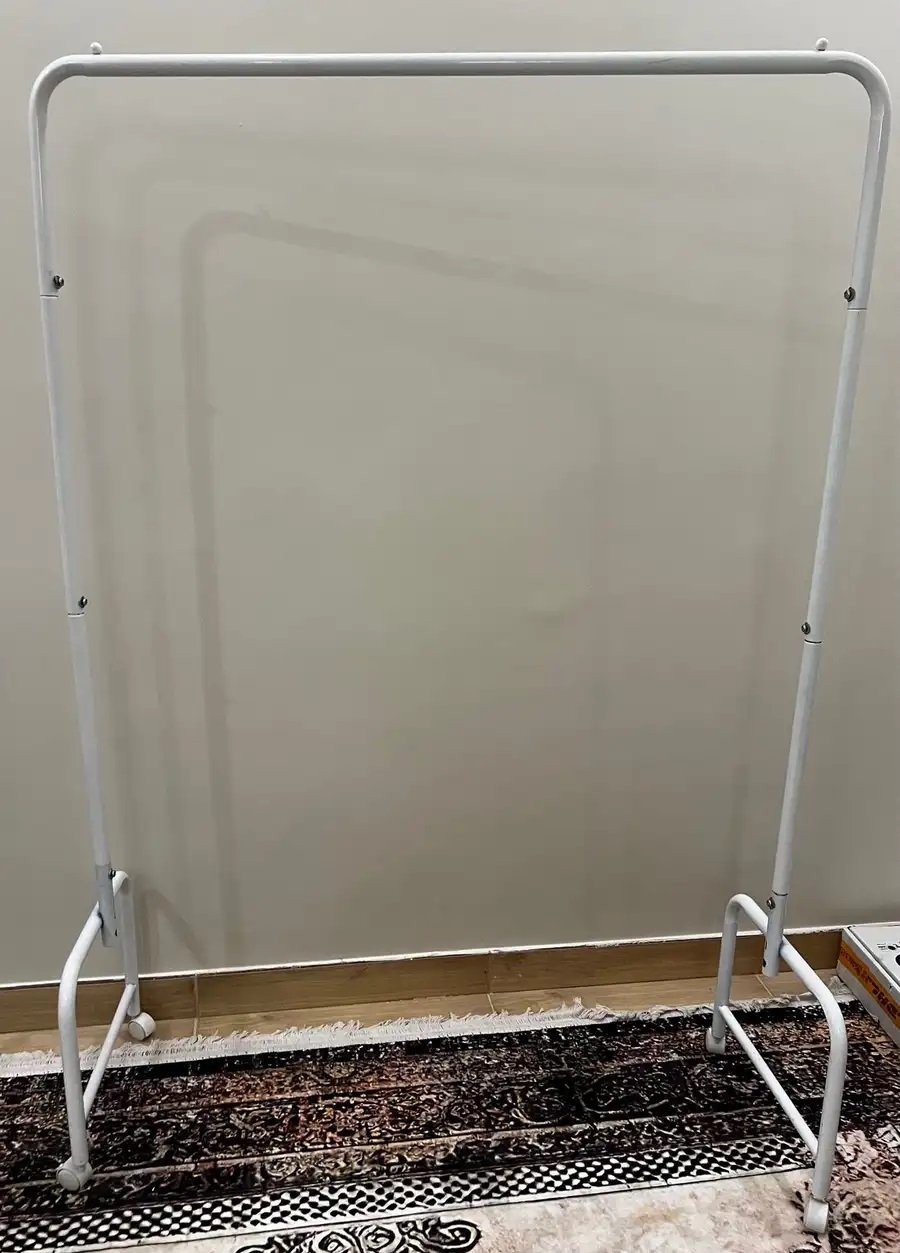 علاقة ملابس للبيع