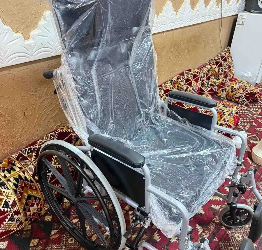 الخرج كرسي متحرك طبي جديد للبيع الحالة جديد تمام