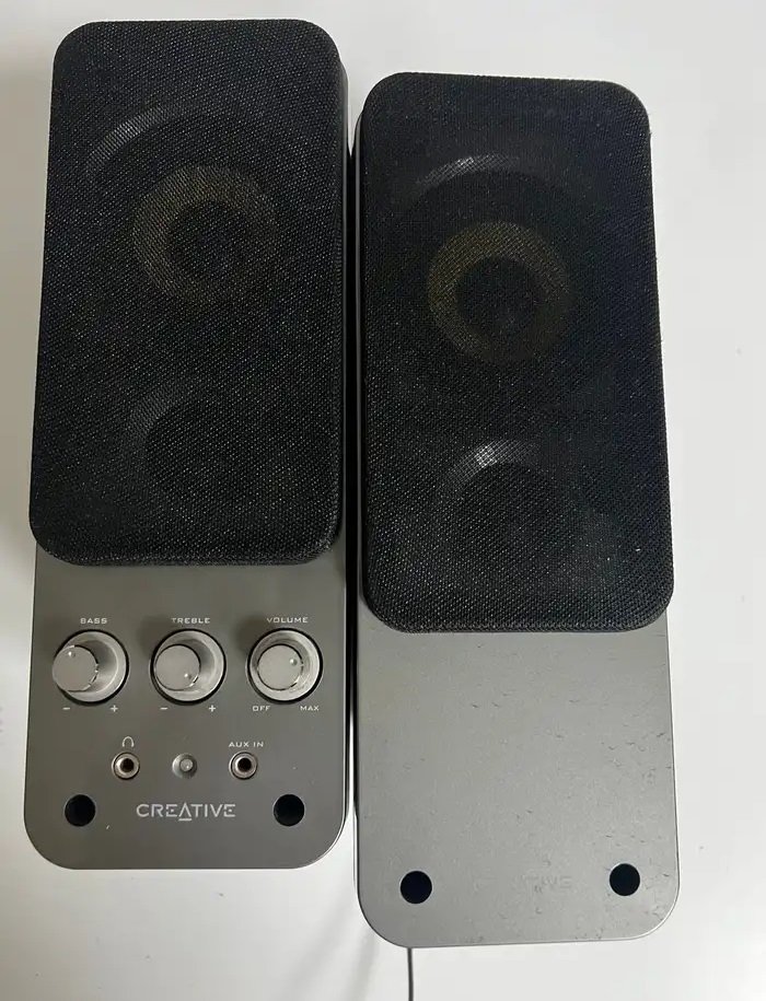 مكبر صوت ( سماعات )