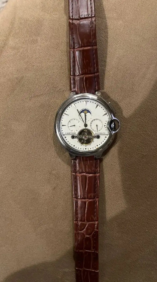 ساعه كارتير بدون ملحقات