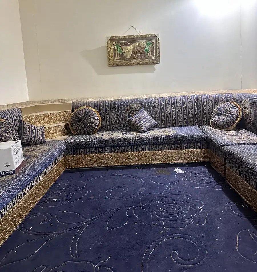 مجلس ازرق للبيع 800 ريال