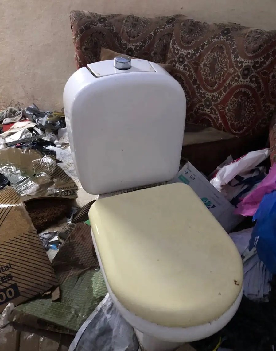 يوجد 2فرنجيات بحاله جيده