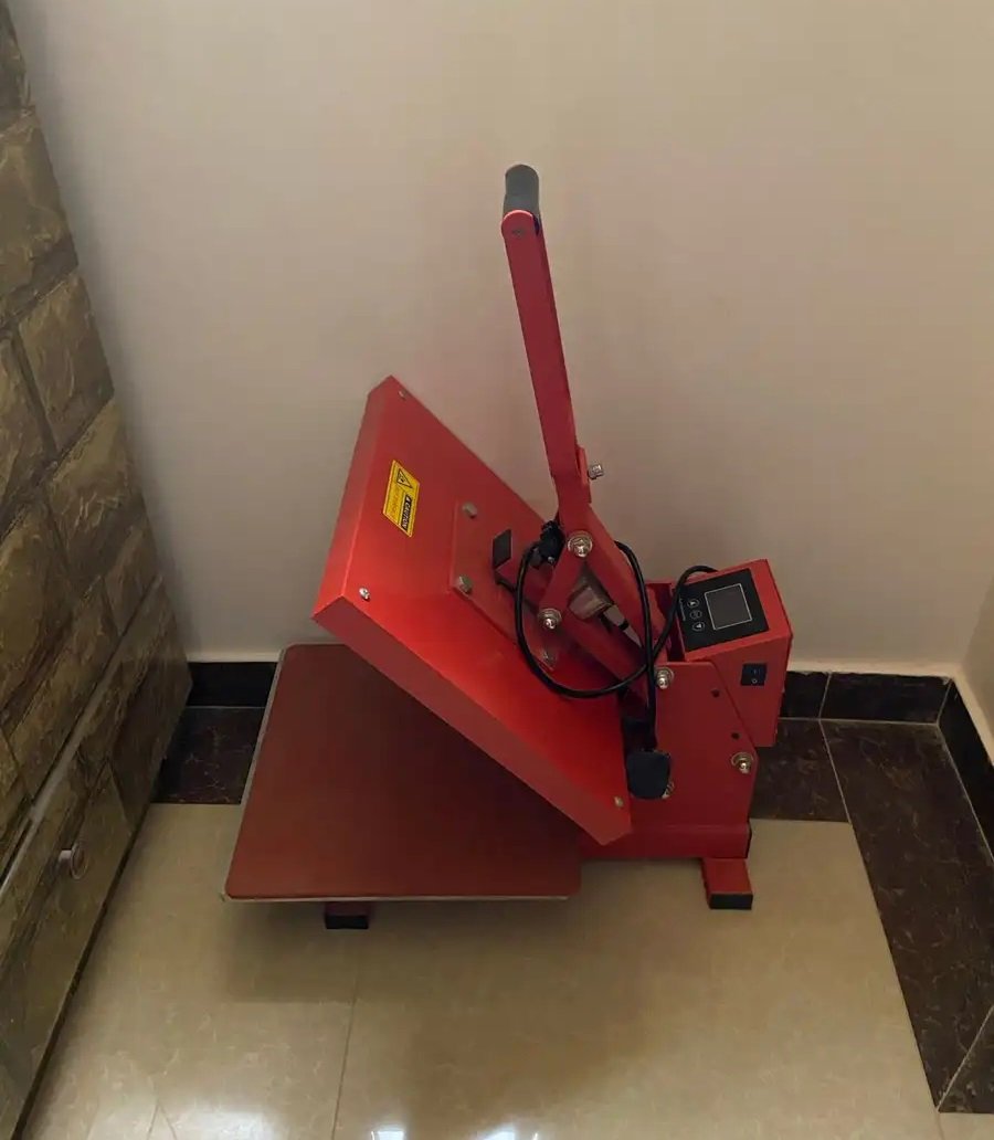 طابعه ملابس او ارقام أنديه