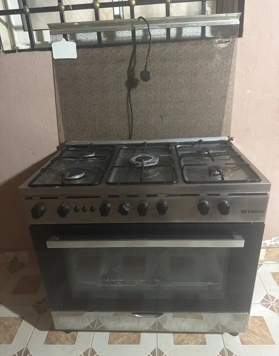 فرن خمس عيون شغال