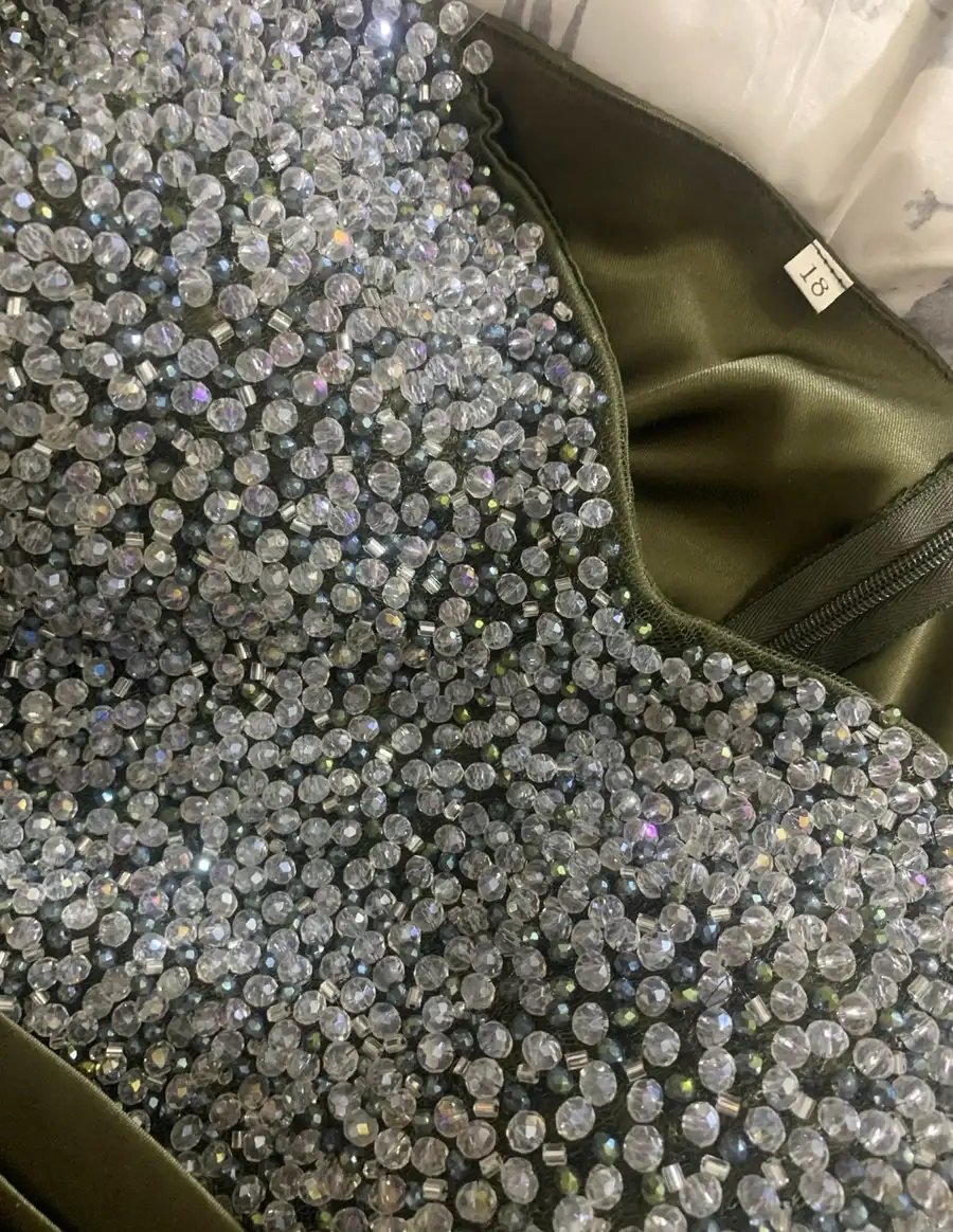 فستان جديد للبيع