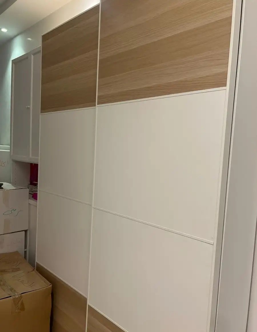 خزانه (دولاب ملابس ) بحاله ممتازه من ايكيا