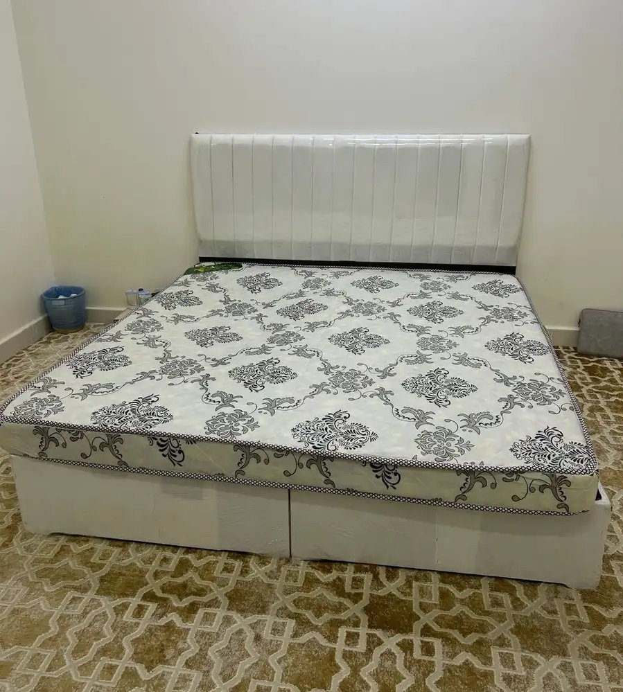 سرير نفرين للبيع