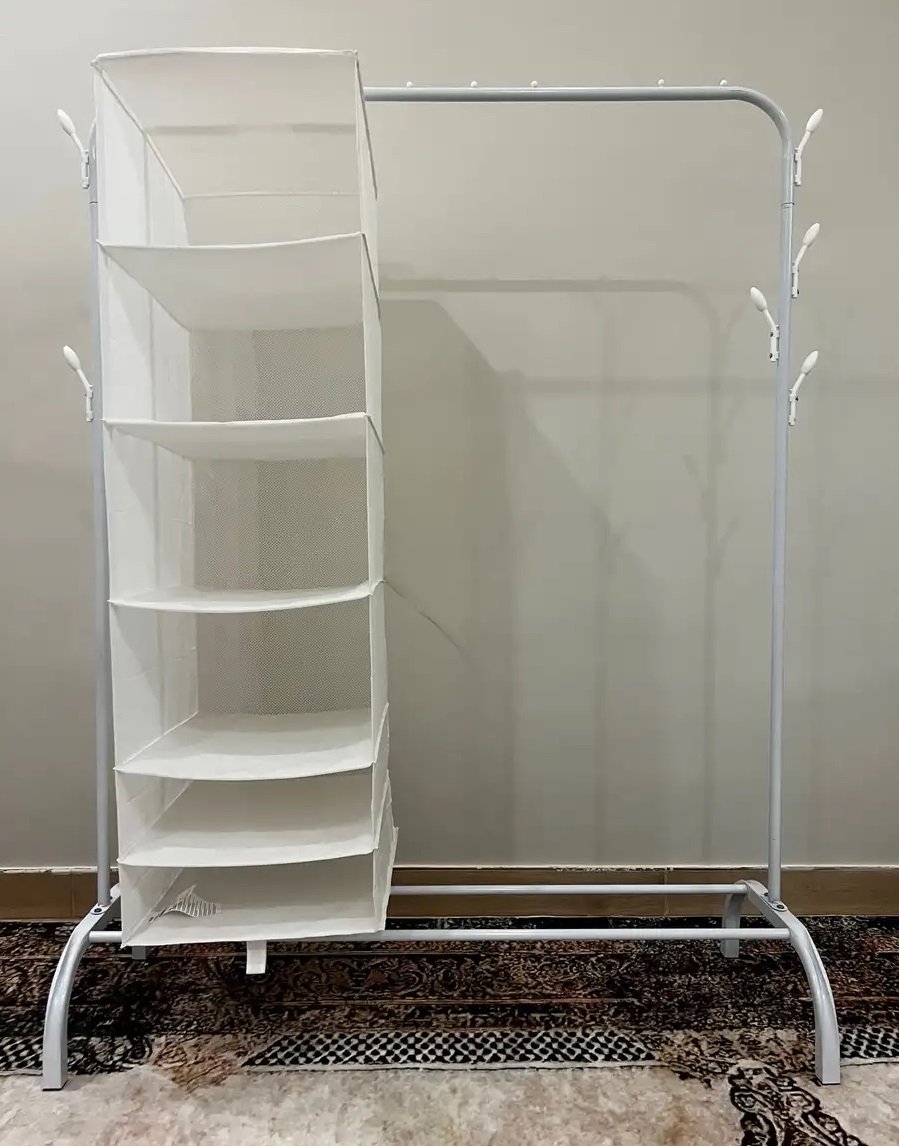 علاقة ملابس للبيع