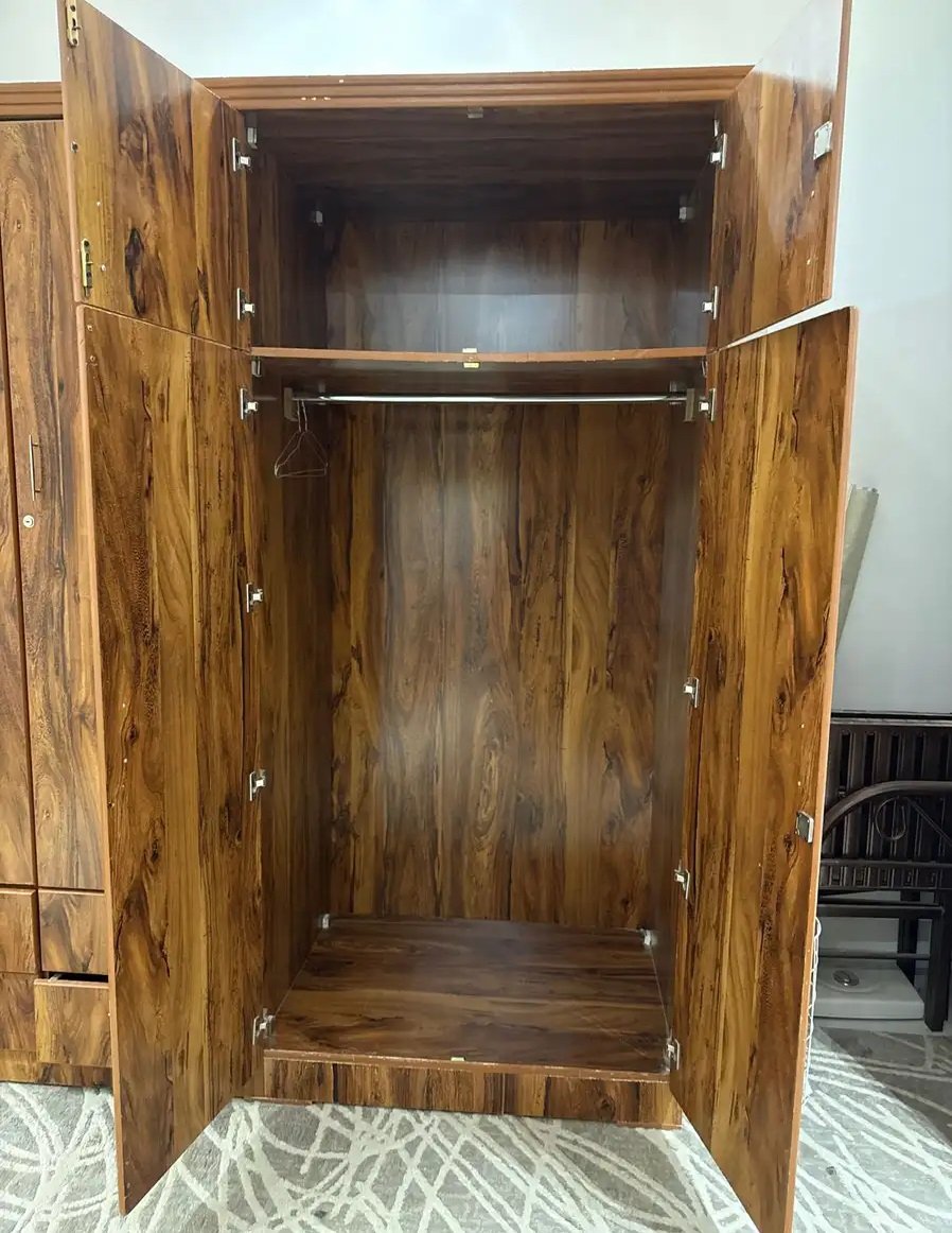 دولاب تخزين