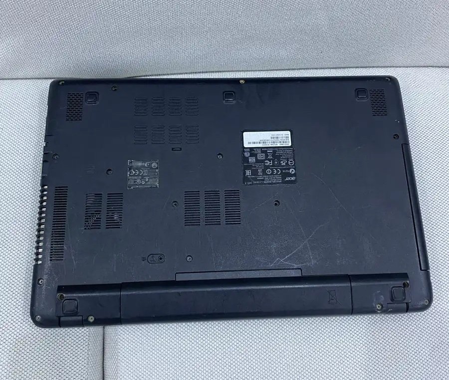 لابتوب ايسر للبيع