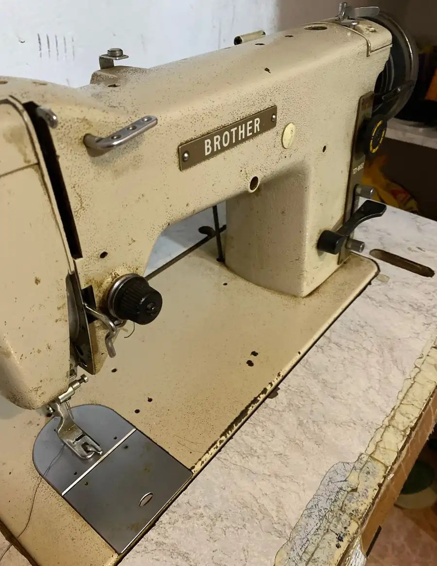ماكينه تطريز قديمه برادر قديمه