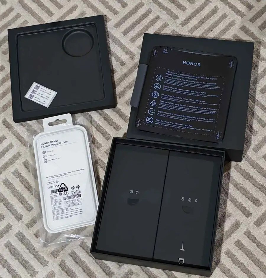 هونر ماجيك honor magic V5 لون اسود