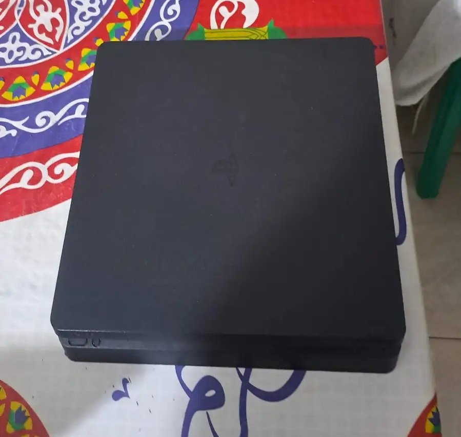 860 جيجا سوني 4 slim استخدام 5 سنوات نظيف مافيه اي مشاكل