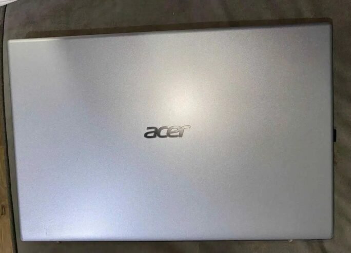 لابتوب Acer Core i5 جيل 11 تخزين 900GB SSD نظيف