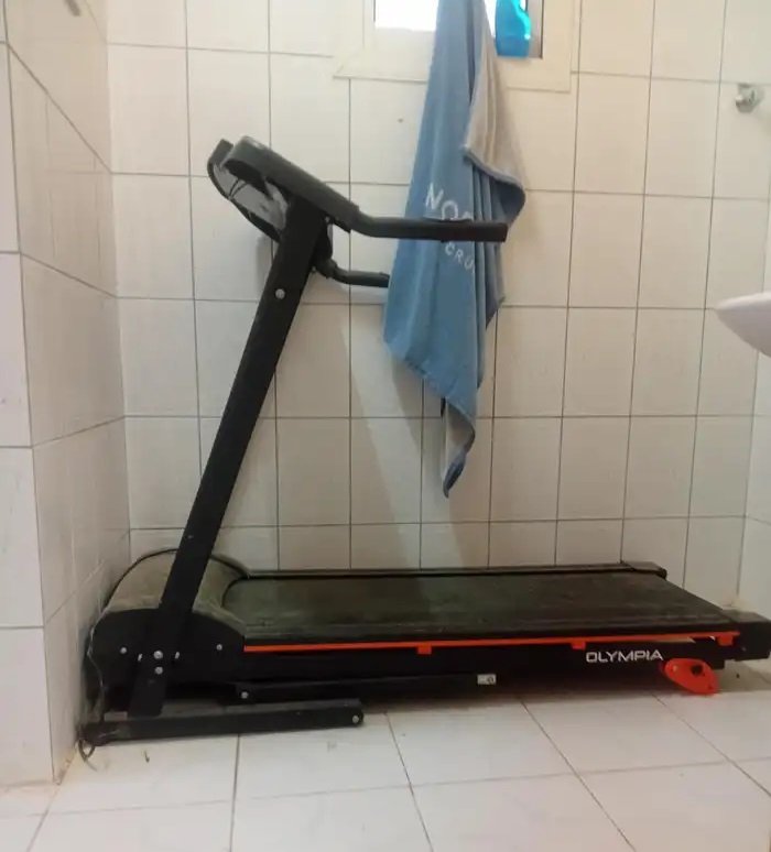 جهاز مشي كهربائي