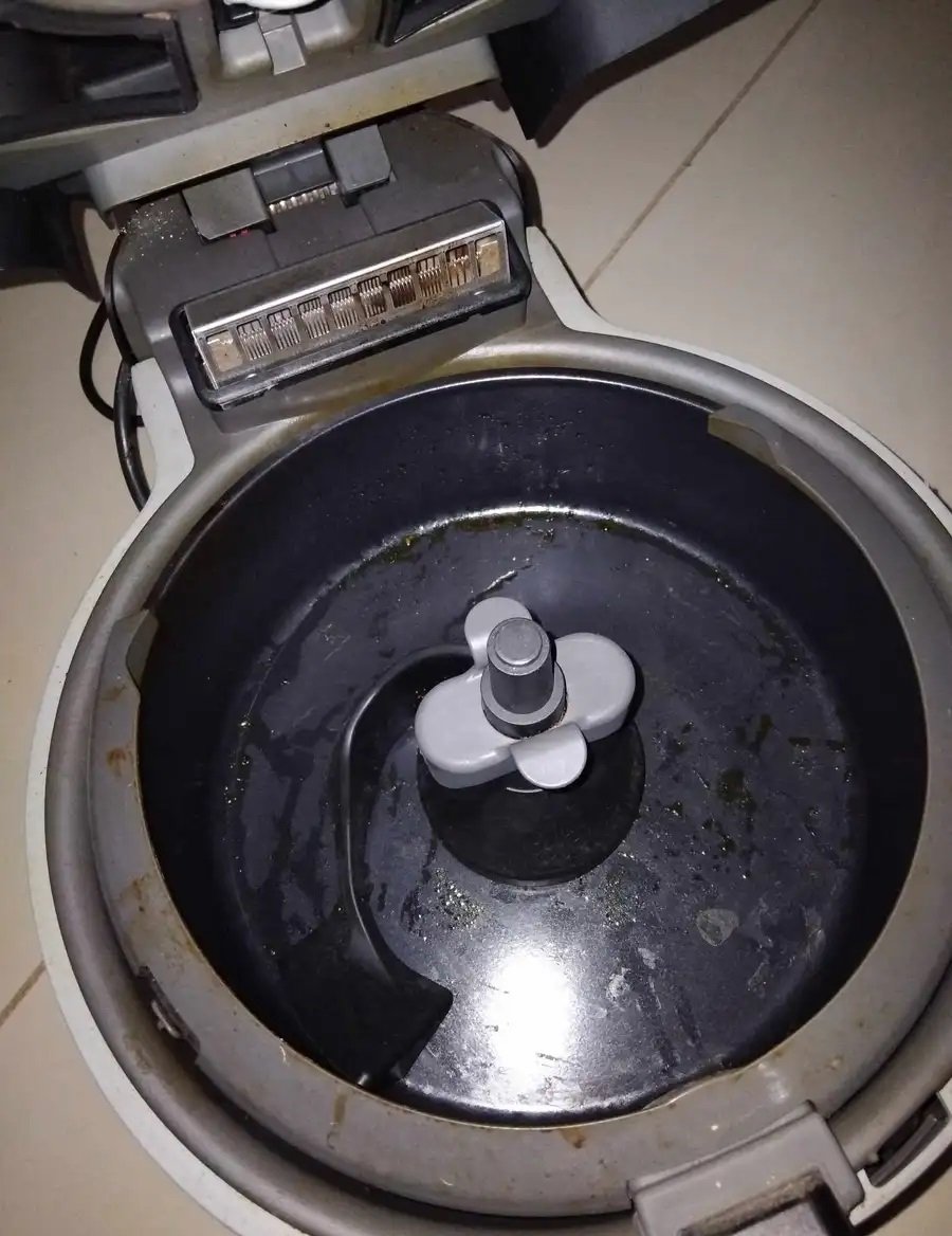 مقلاة هوائية تيفال بسعر 250 ريال فقط