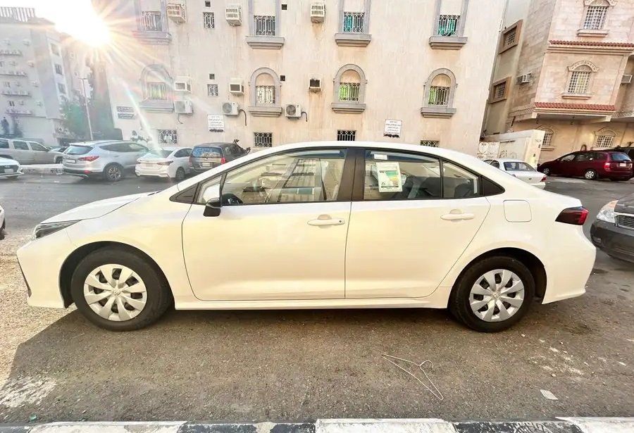 كورلا 2023 استندر للبيع