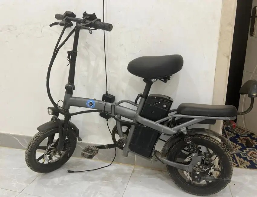 للبيع دراجة كهرباء سرعتها ممكن 85 لانها 3 سرعات
