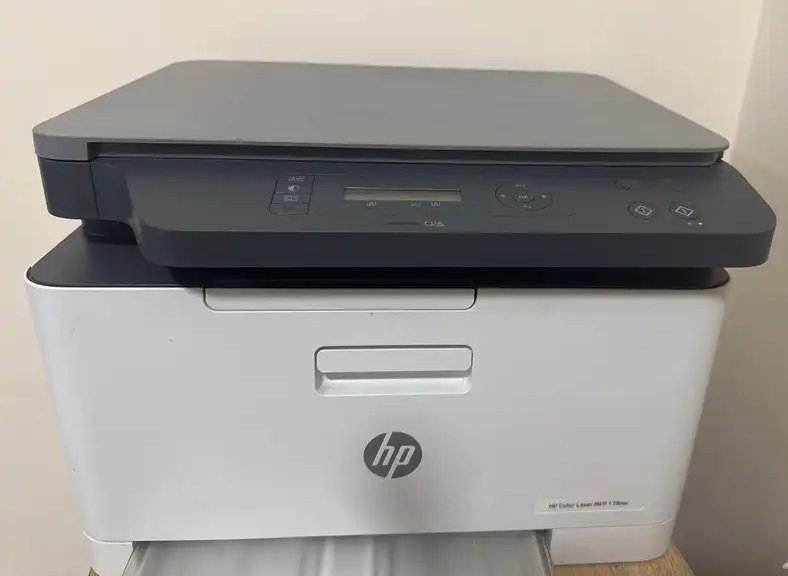 hp color Laser MFP 178 new