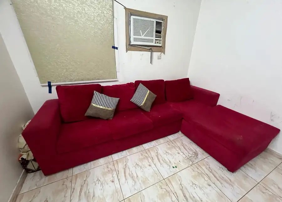 ركنة وسرير مستعمل للبيع