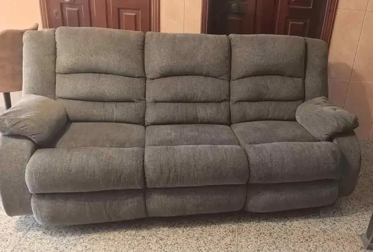 كنب ثلاثي استرخاء