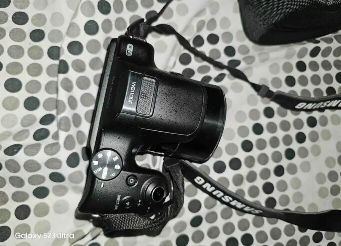 كاميرا سامسونج WB1100F ( شبه جديدة )