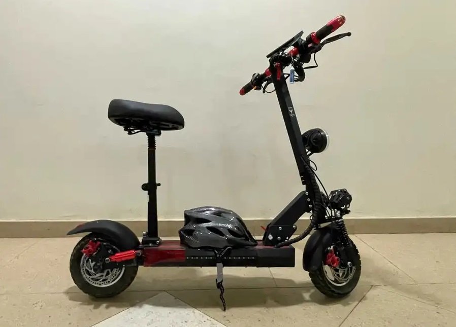 سكوتر سريع سرعة تبلغ 40 كم تقريبا