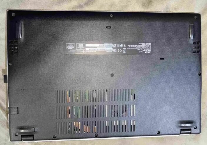 لابتوب Acer Core i5 جيل 11 تخزين 900GB SSD نظيف