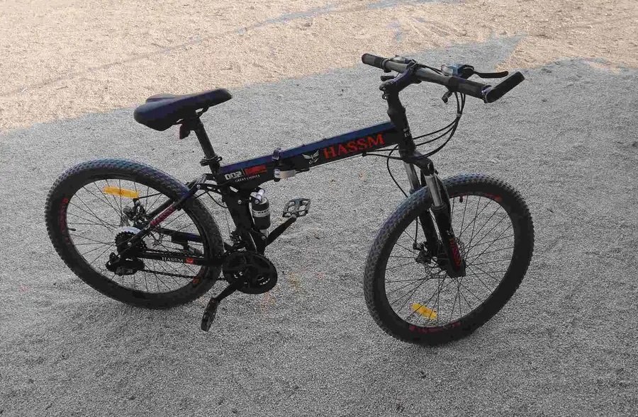 سيكل مستخدم قليل مطلوب فيه 400 ريال نهائي.