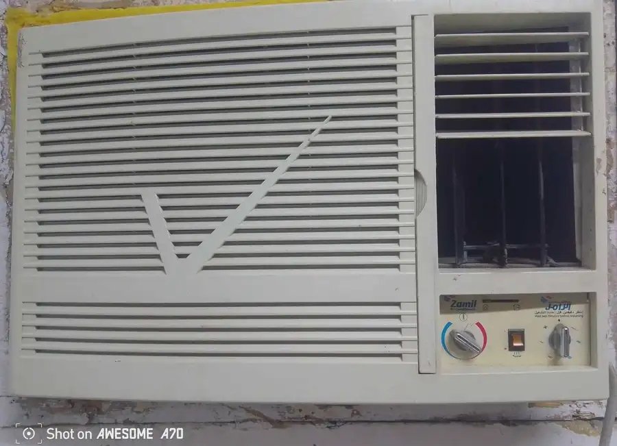 مكيف شباك الزامل طن ونص للبيع