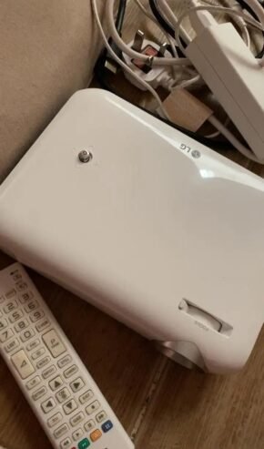 بروجكتر LG