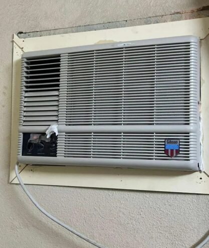 مكيف شباك جديد ونظف