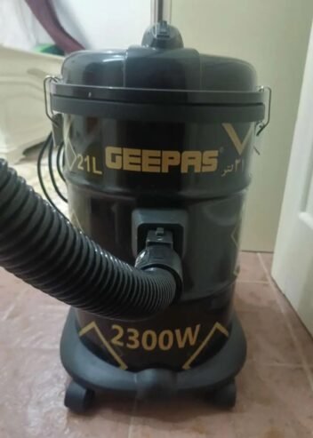 مكنسة كهرباء النوع جيباس 2300 وات