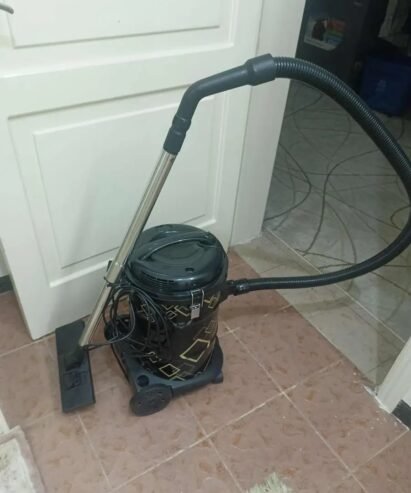 مكنسة كهرباء النوع جيباس 2300 وات