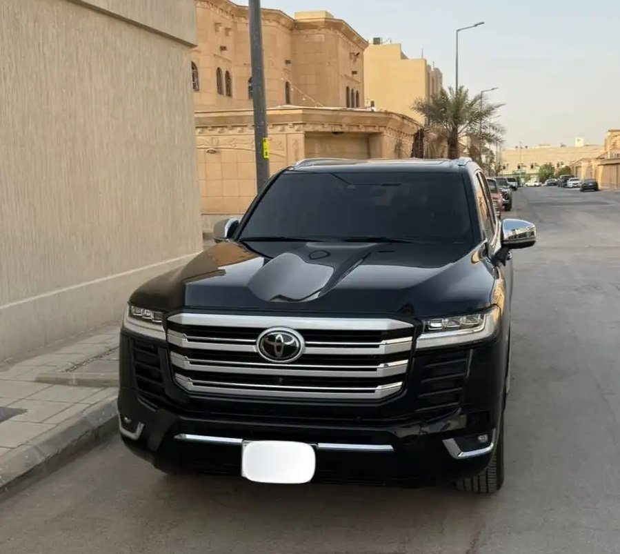 لاندكروزر VXR 2023 نضيف جدا