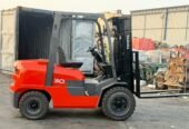 تأجير رافعات شوكية فوركلفت للايجار في الدمام والرياض وجدة | Forklift Rental KSA | السامي للمقاولات وتأجير المعدات الثقيلة