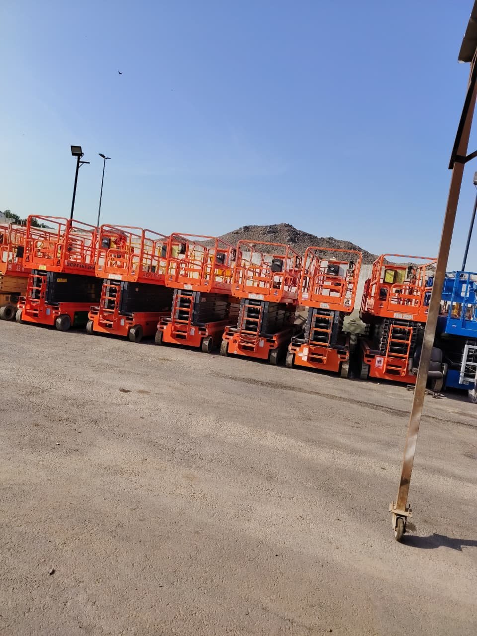 scissor lift Rental Jeddah | Mecca Dammam Riyadh | 8m 10m 12m 14m 16m |