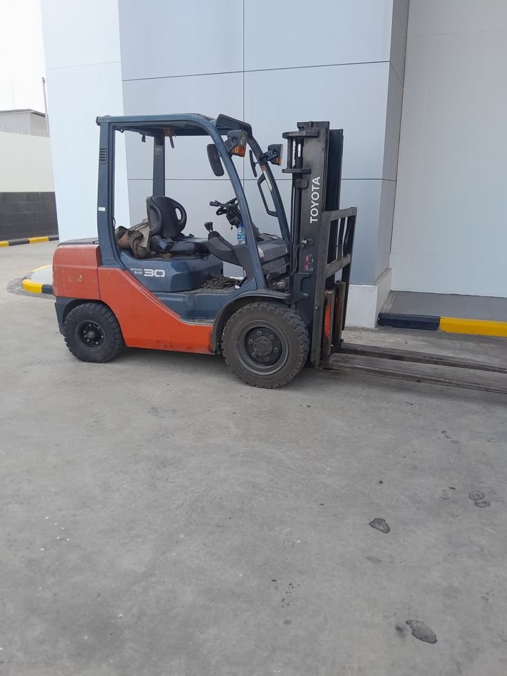 فوركلفت للأيجار في الدمام