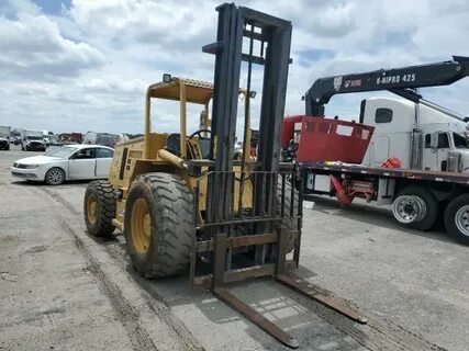 رافعة شوكية للإيجار في الدمام – الرياض جدة