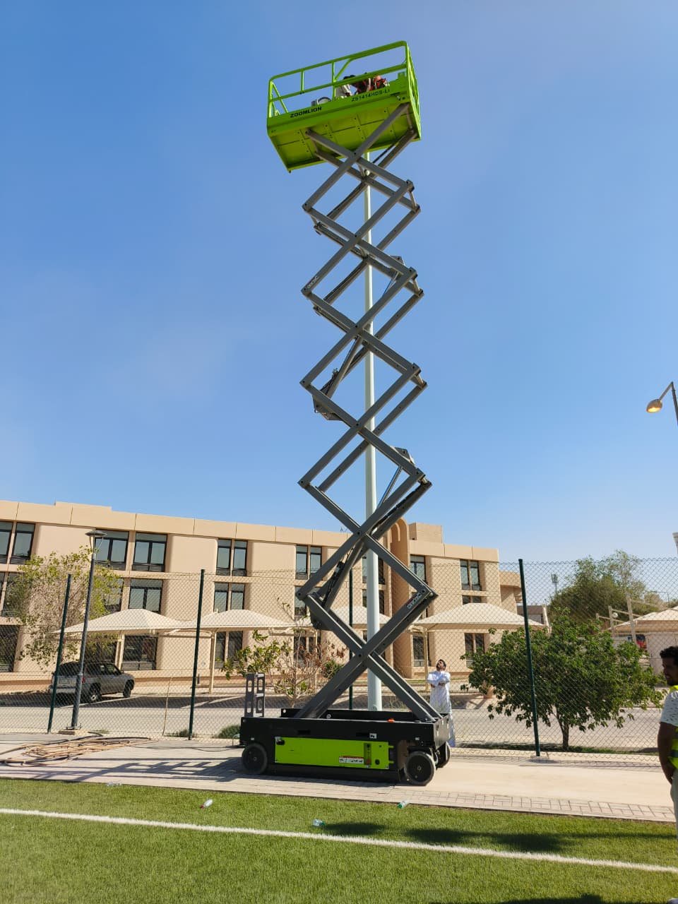 سيزر لفت للايجار الشهري واليومي