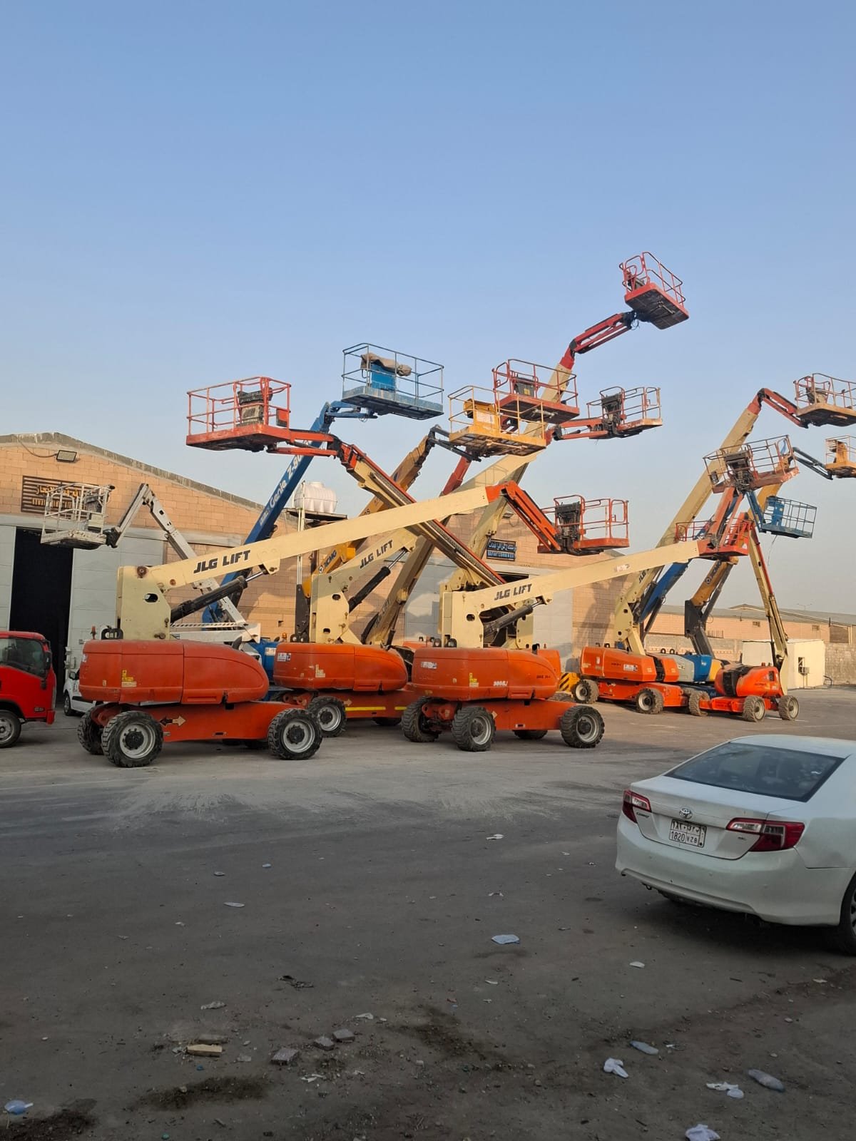 سيزر لفت للايجار الشهري واليومي