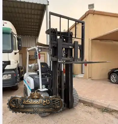 فوركلفت للإيجار في الدمام // 2026