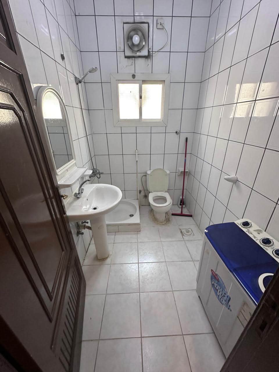 🔥 عرض اليوم -غرفه للايجار في جده حي الفيحاء شارع عبدالله سليمان