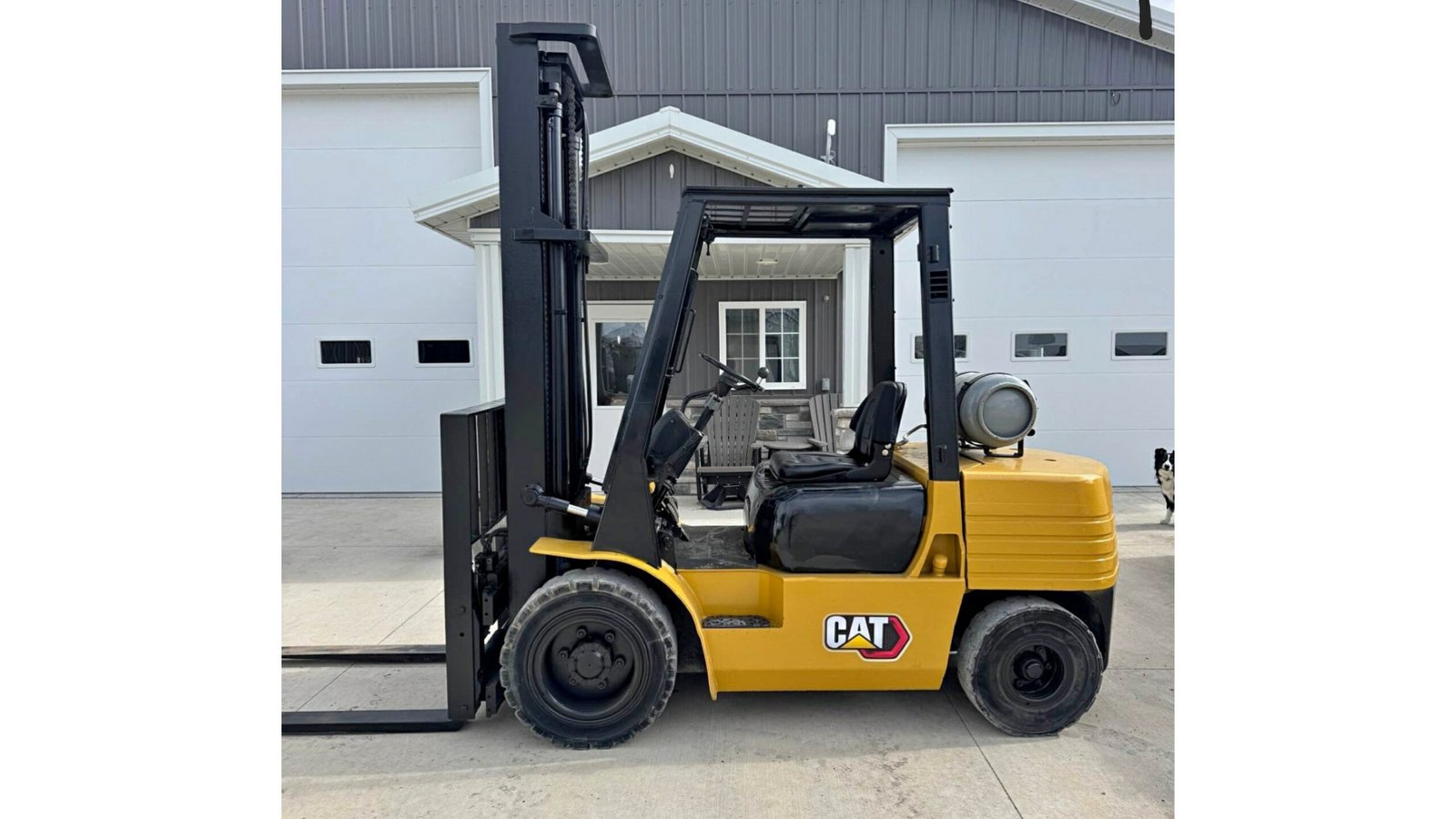 <span style="color:#B3541E !important;">🔥 عرض اليوم</span> - 4وركلفت للإيجار في الدمام والأحساء والهفوف | Forklift Rental Saudi Arabia 202