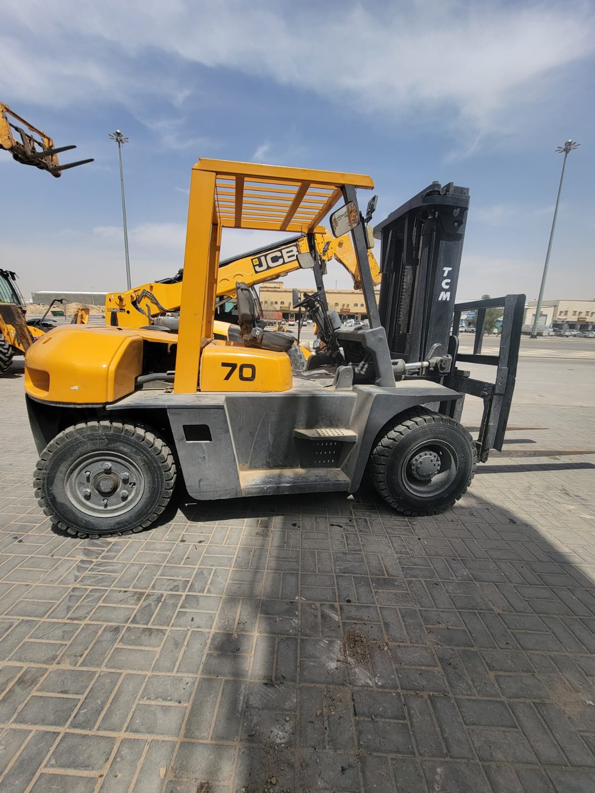 رافعات شوكيه للايجار (فوركلفت) 1.5طن3طن5طن7طن10طن16طن25طن الرياض الدمام جده